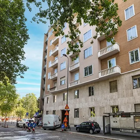 Contempora - Piazzale Susa 14 *