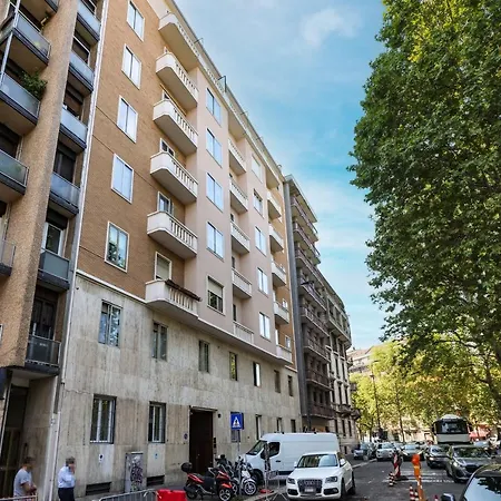Contempora - Piazzale Susa 14 Milan